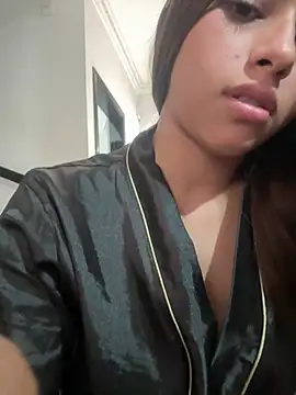 dafne17_ Adlı Modelin Canlı XXX Sohbeti