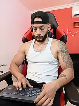 Mike_savage3 XXX чат на живо