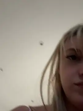 XXX chat uživo modela LustfulLuna_