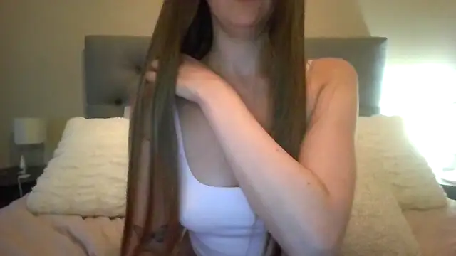 TaylorWest62's Live XXX Chat