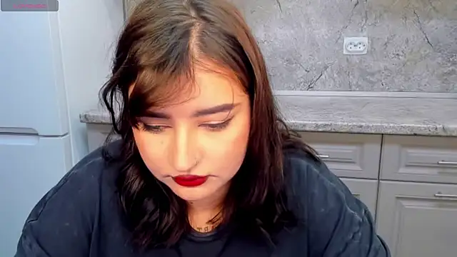 NikkiSummer Adlı Modelin Canlı XXX Sohbeti
