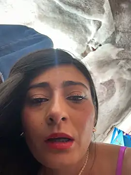 Chat XXX en directo de IsabellaMariet