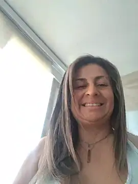 Latiinvenus Adlı Modelin Canlı XXX Sohbeti