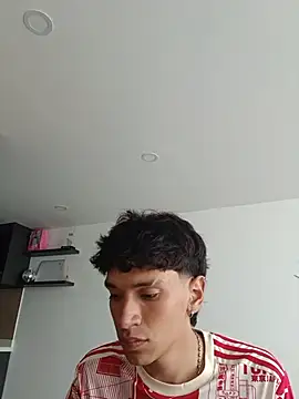 Chat XXX ao vivo de H3ll_B0Y_