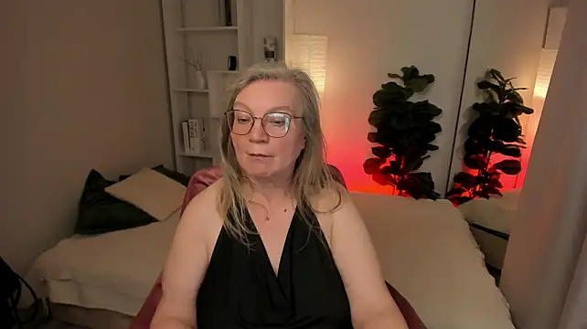 NataliMellow's Live XXX Chat