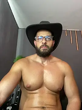 צ'אט XXX בשידור חי של magnumchris