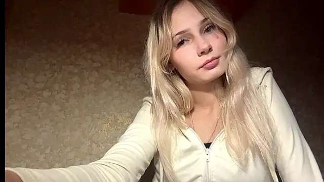Chat +18 de LynnMontiel ao vivo