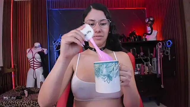 دردشة XiaQueen الجنسية المباشرة