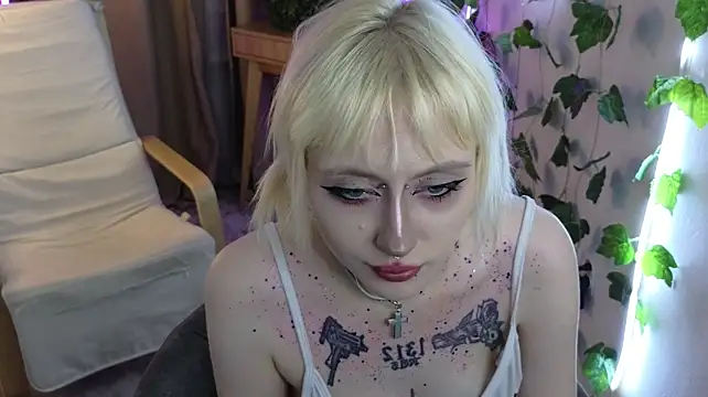 rraffaellka Adlı Modelin Canlı XXX Sohbeti