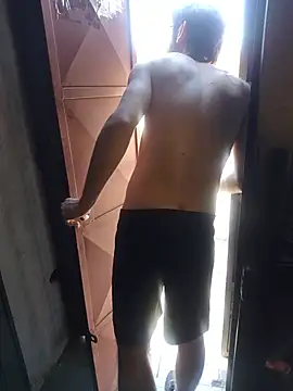 Czat XXX na żywo – Skinnyboy_hot
