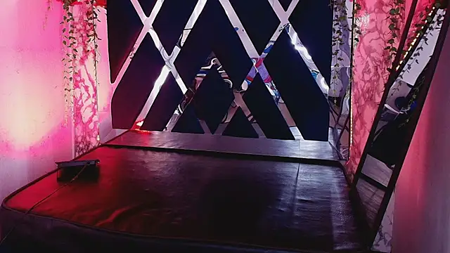 Živý XXX chat la_bommbastic