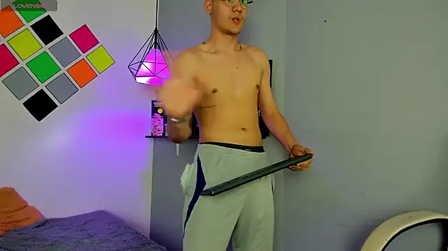 luca_white 现场XXX聊天