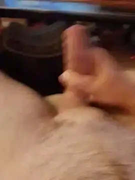 chrisdic27's Live XXX Chat