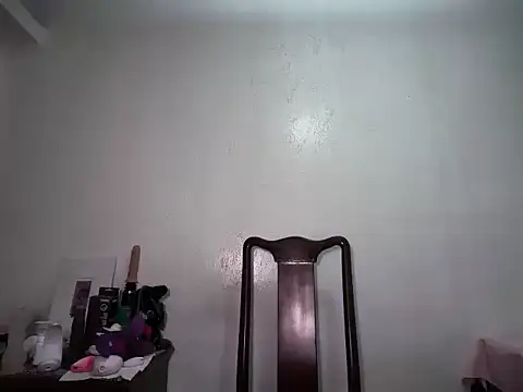 Tina_Slick Adlı Modelin Canlı XXX Sohbeti