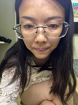 Yuyu7788 网络视讯表演