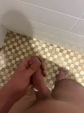 Enzobigdick36281のウェブカメラショー