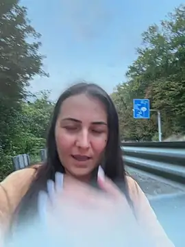 BrunetteNymph's Live XXX Chat
