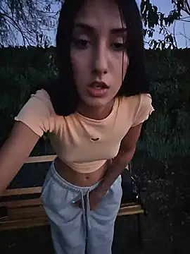 AndreeaMuller Chat XXX in diretta