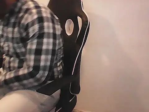 Yorel1109-'s Live XXX Chat