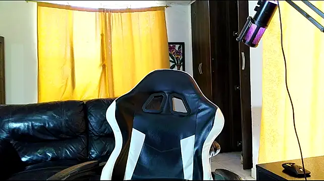 aronmiller404 라이브 XXX 채팅