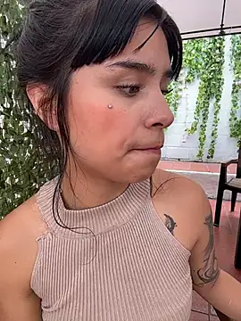 Chat XXX ao vivo de Shalom_pink17