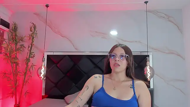 Chat XXX en directo de AngelaaCute_