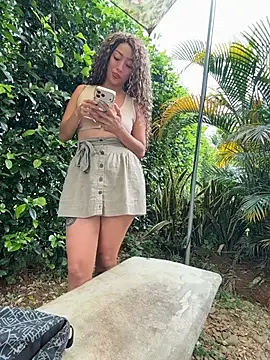 roxyrougee – Naživo XXX chat