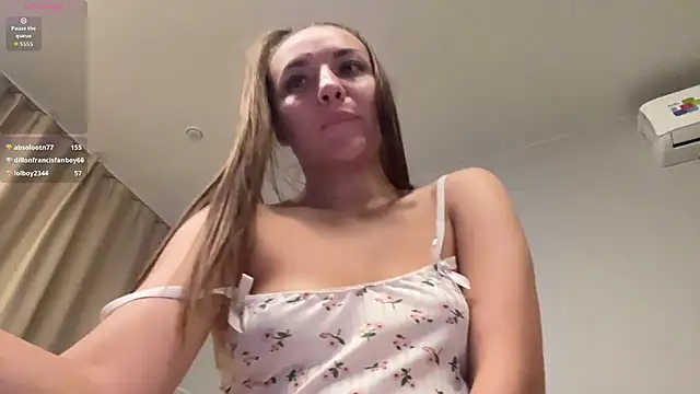 elis_secret's Live Chat Room