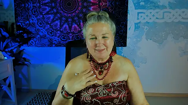 Chat +18 de LilaMaharani ao vivo
