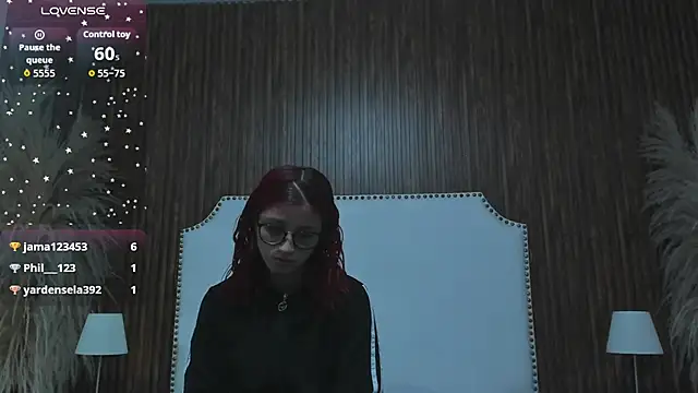 XXX chat uživo modela _Cherry_fox