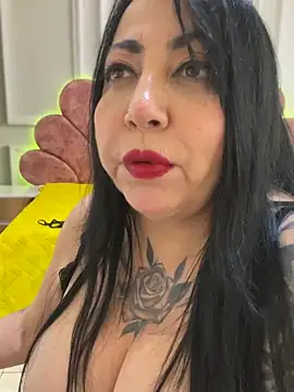 eva_sexx69 Adlı Modelin Canlı XXX Sohbeti