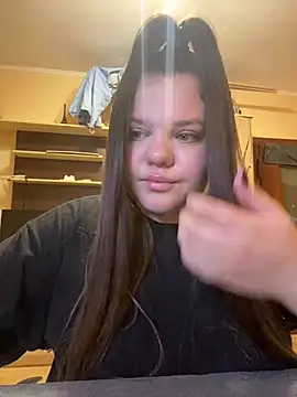 XXX chat uživo modela Alisa-mis