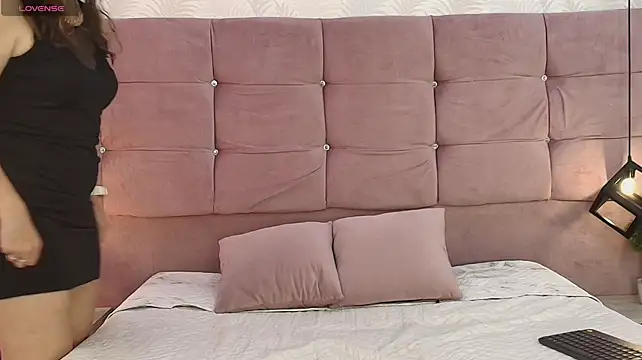 AldannaFg Adlı Modelin Canlı XXX Sohbeti