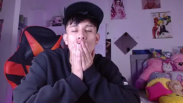 צ'אט XXX בשידור חי של Jake_beach_