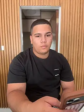 XXX chat uživo modela Patricio_02