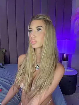 Chatroom XXX en direct de LynnAngel