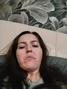 XXX chat uživo modela SweetyMommy77