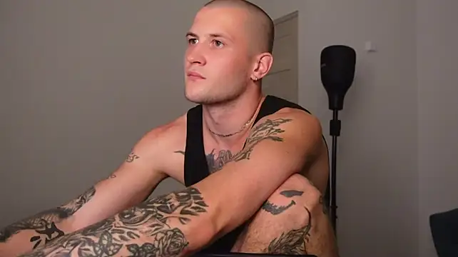 Igor_Wilde live XXX chat