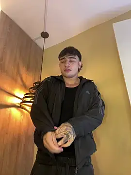 Zack_Bellmont1's Live XXX Chat