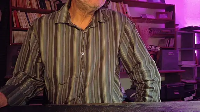 yvanbonar Chat XXX live