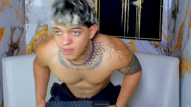 Noah__Browm Chat XXX in diretta