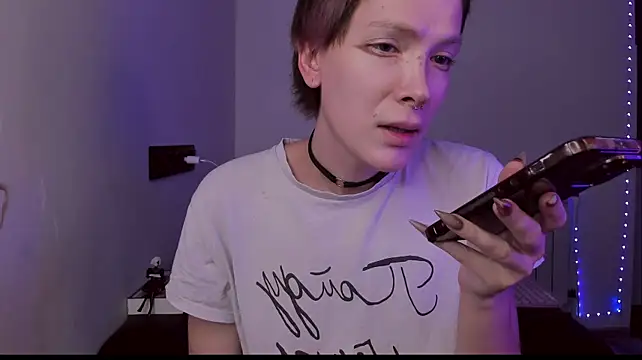 Živý XXX chat Lyricca