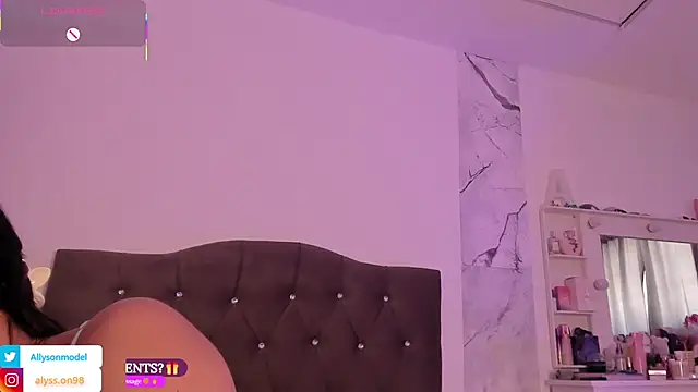 alysson_18's Live XXX Chat