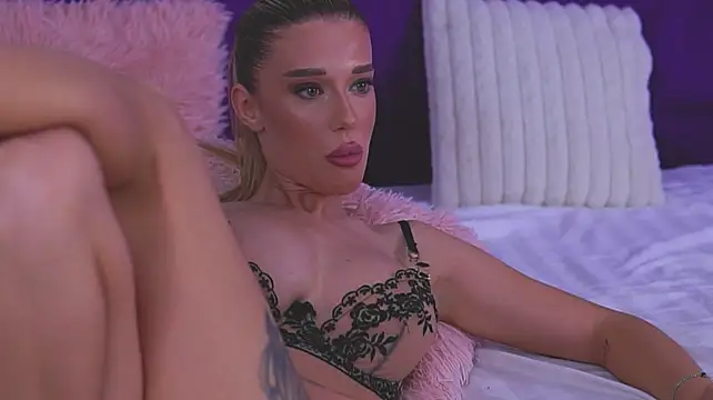 دردشة EllinaNuria الجنسية المباشرة