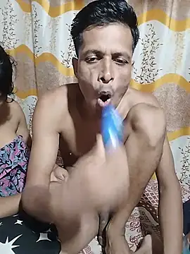 Priankaboudi 即時 XXX 聊天