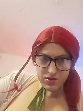 Chatroom XXX en direct de sissytrapdolly24