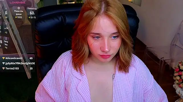 AliceTrenton 现场XXX聊天
