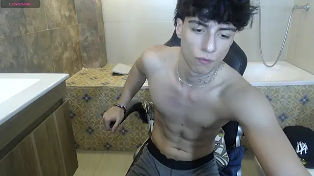 XXX chat uživo modela Nathan_Owen