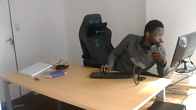 Mastertopdome Live XXX-chat
