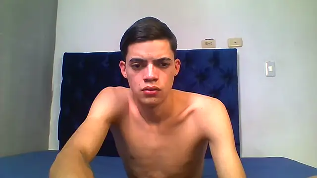 Latinos_2001 Obrolan Langsung XXX